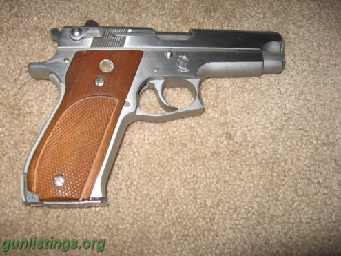 Pistols S&W Model 639 9mm Pistol