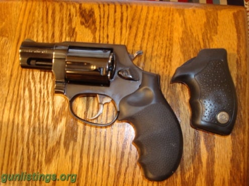 Pistols TAURUS .357 MAGNUM -Model 605