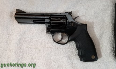 Pistols Taurus 357 Magnum Revolver