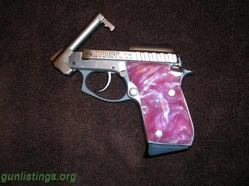 Pistols Taurus PT 22 W Pink Pearl Grips