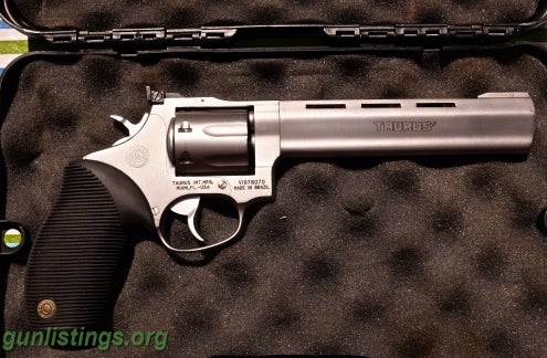 Pistols Taurus Tracker Stainless .22 Magnum