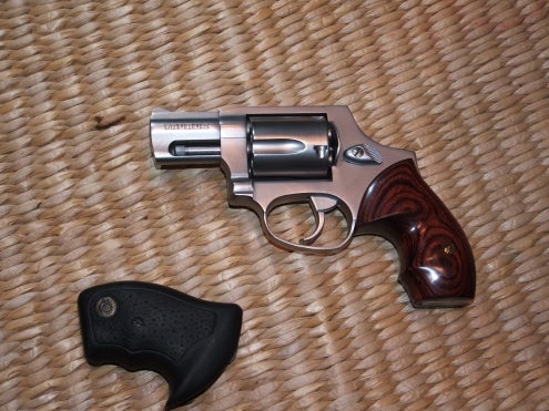 Pistols Taurus 905 9mm Stainless Revolver