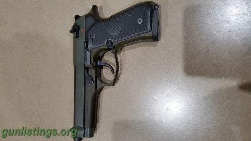 Pistols Beretta 92FS OD Green (rare) 2000 Made