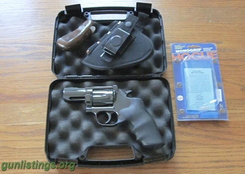 Pistols DAN WESSON .357 MAG CTG MODEL 14 REVOLVER 2.5