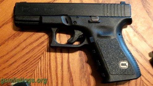 Pistols Glock 23 .40 Gen III