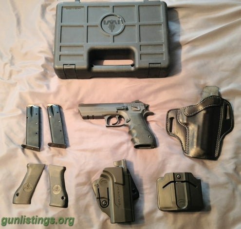 Pistols Jericho 941 9mm With Extras