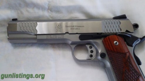 Pistols Smith & Wesson 45 CAL