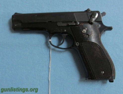 Pistols Smith & Wesson Model 39-2 9mm Pistol