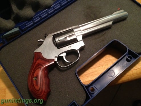 Pistols Smith & Wesson Model 60  5 Inch Barrel