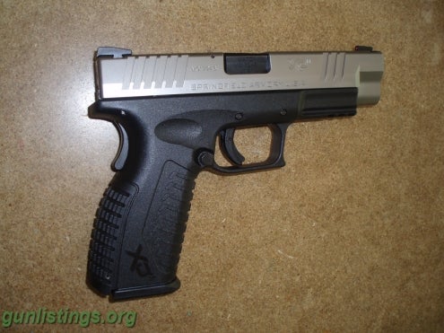 Pistols Springfield Armory XDm40 40 Cal Pistol