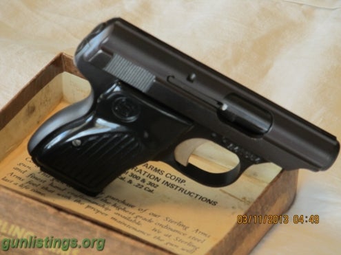 Pistols Sterling 302 .22