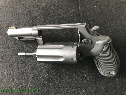 Pistols Taurus Judge 3