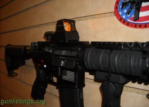 Rifles Spikes Tactical AR-15 Custom M4 Holographic Sight!