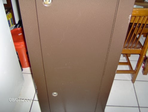 Misc Locking Metal Gun Cabinet