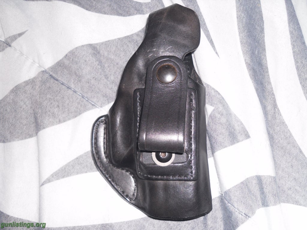 Pistols Desantis 026 E1 Holster