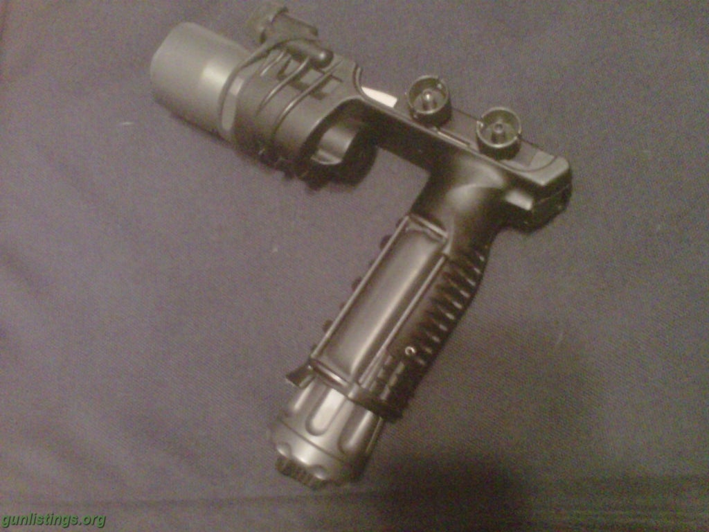 Accessories Surefire Vertical Grip Light