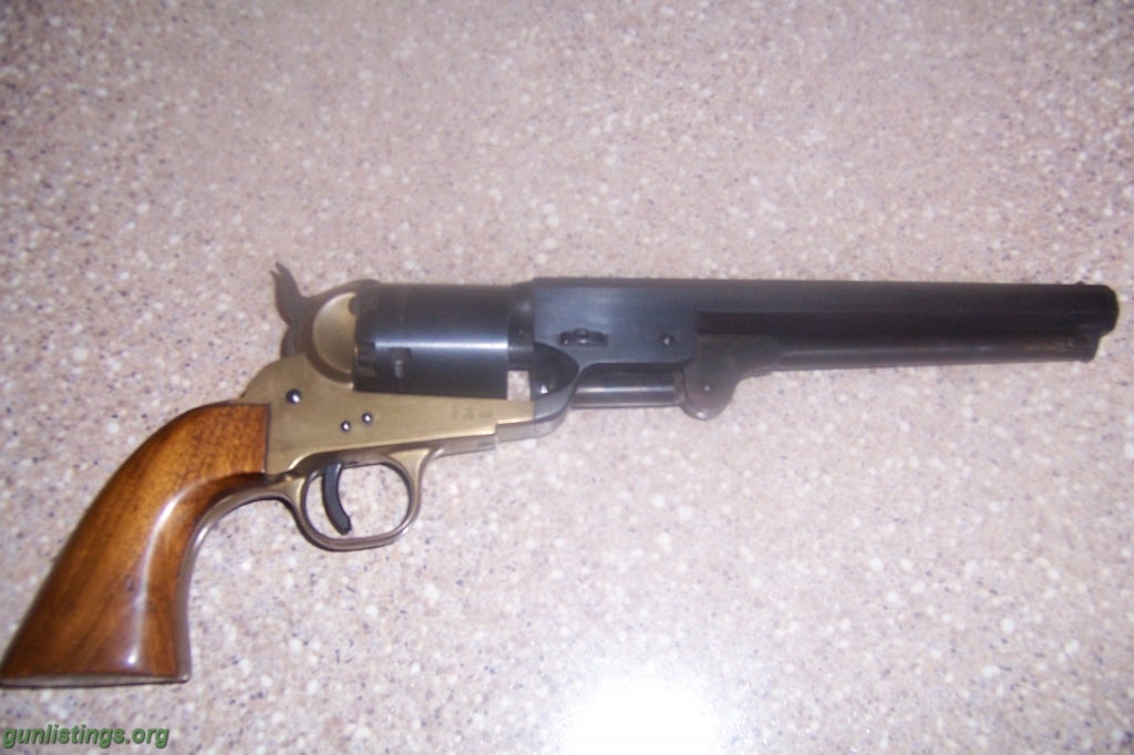 Collectibles 36 Cal. Navy Model Black Powder Pistol