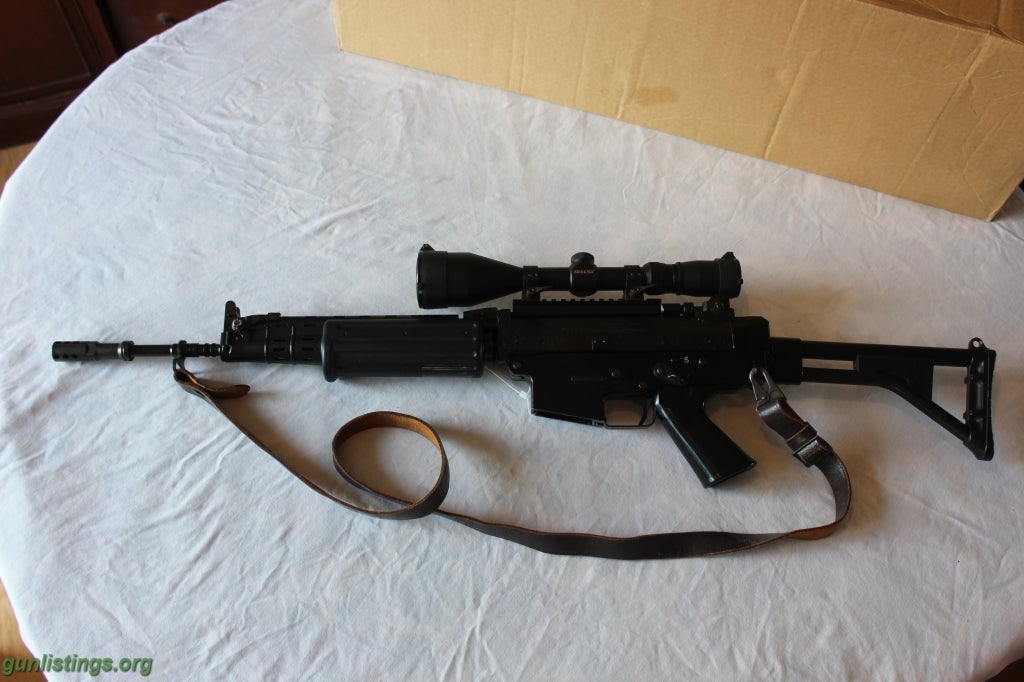 Collectibles FN FNC Paratrooper 5.56 NATO