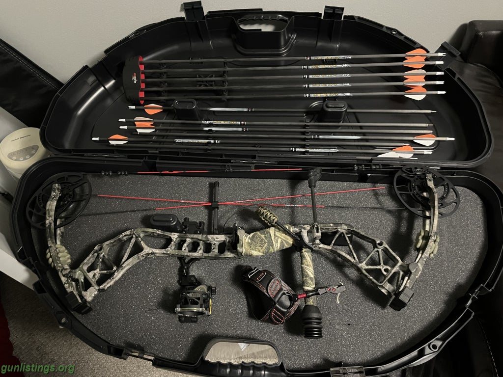 Misc Blackout Epic X2 Compound Bow With Extras (trade)