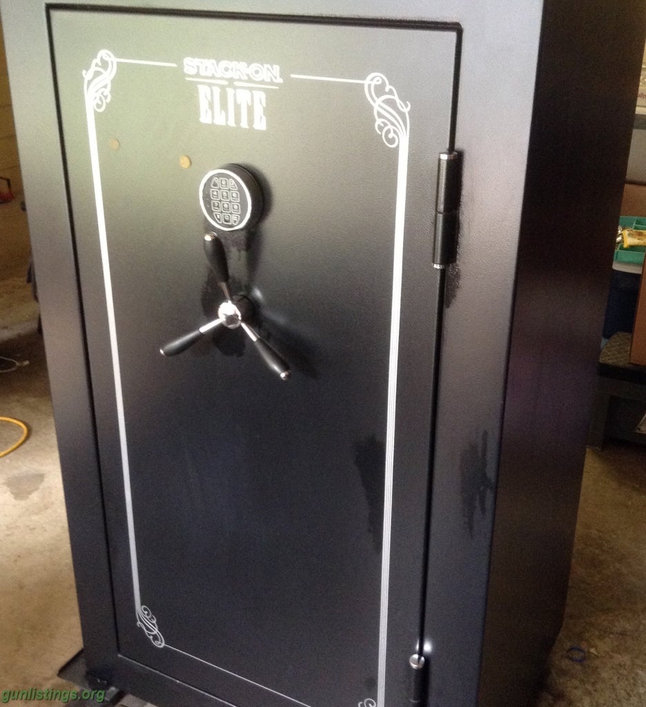 Misc Stack-On Elite Fire-Resistant 36-Gun Safe