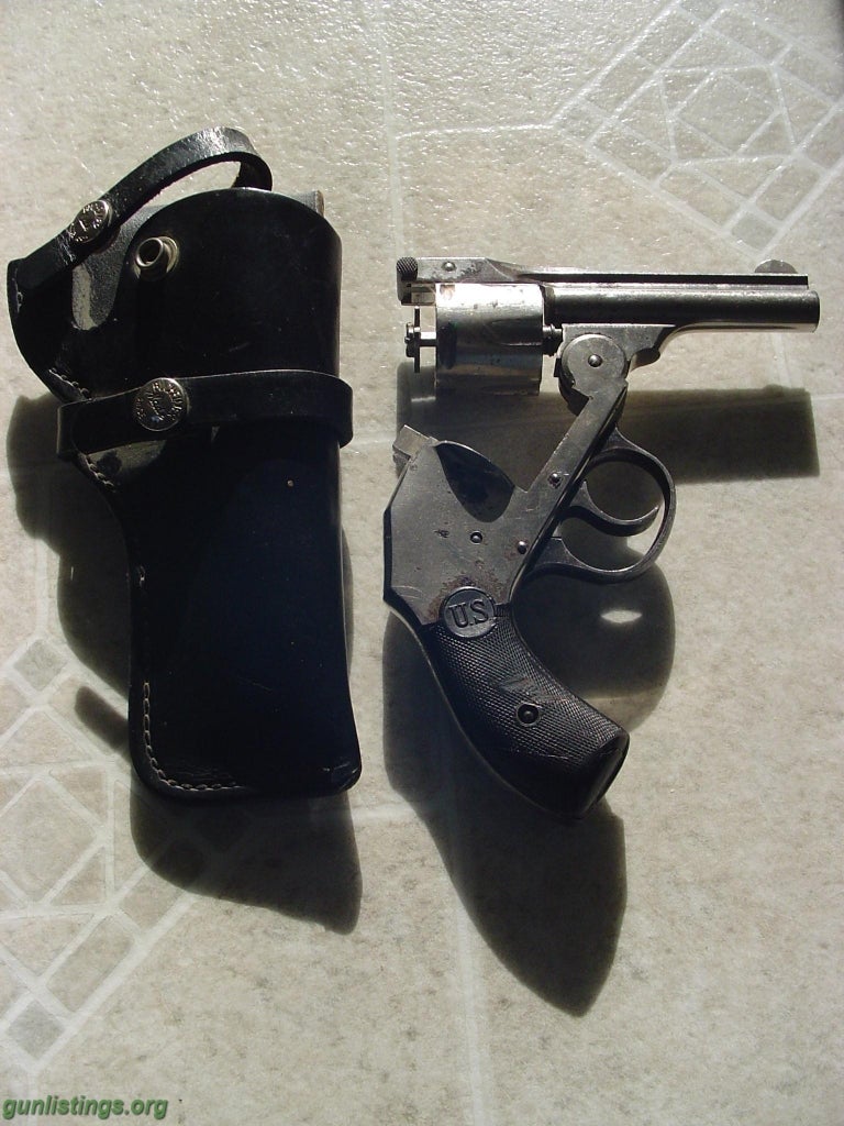 Pistols .32 S&W Cal. Revolver + Bucheimer Holster