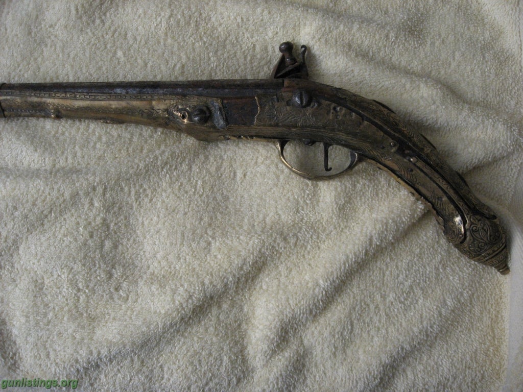 Pistols 17th. CENTURY FLINTLOCK PISTOL