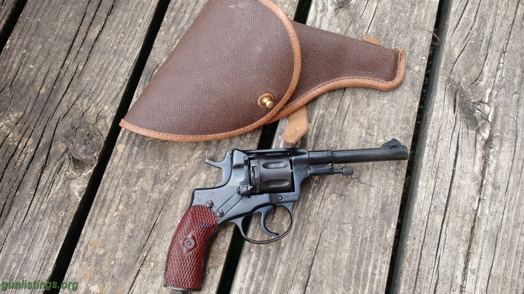 Pistols 1944 Nagant Revolver