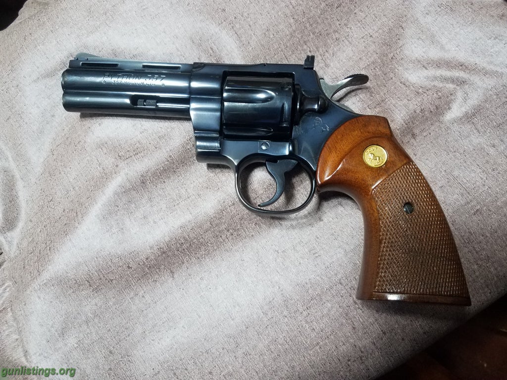 Gunlistings.org - Pistols 1977 Colt Python