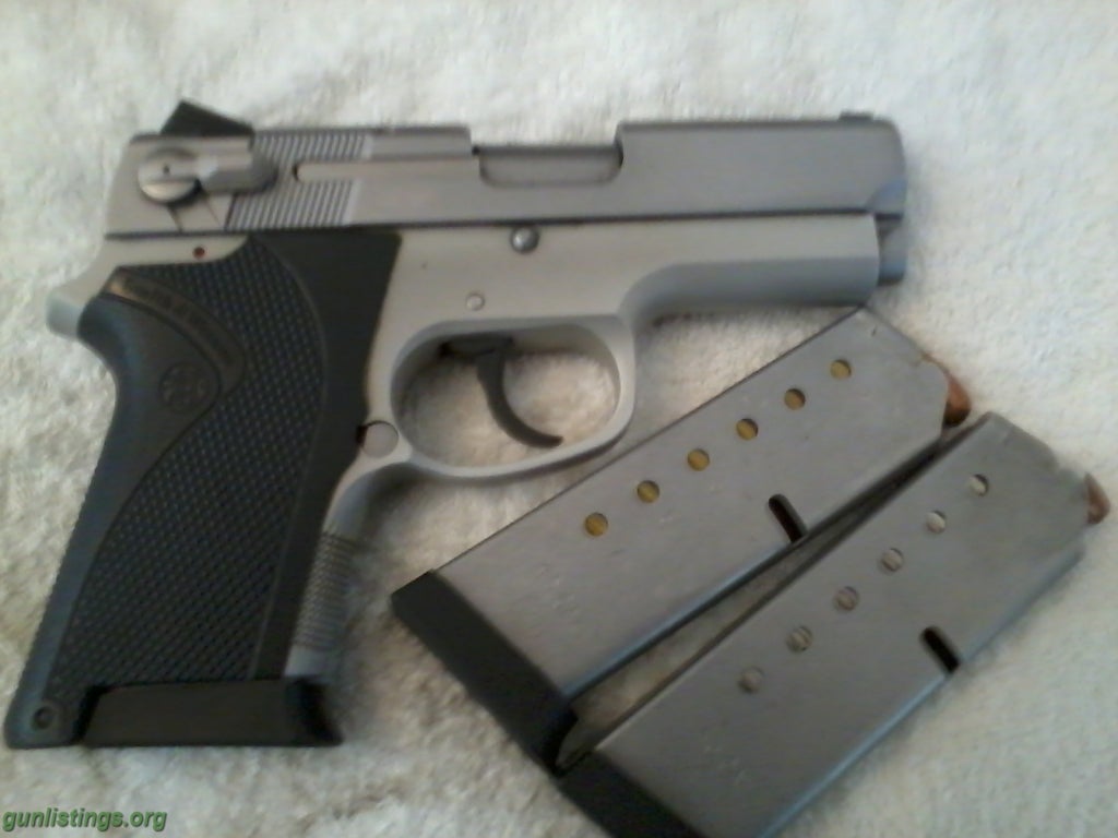 Pistols S&W 4513 (1st Run) And Glock 34 Pkg