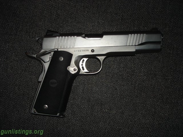 Pistols Armscor Stainless 1911