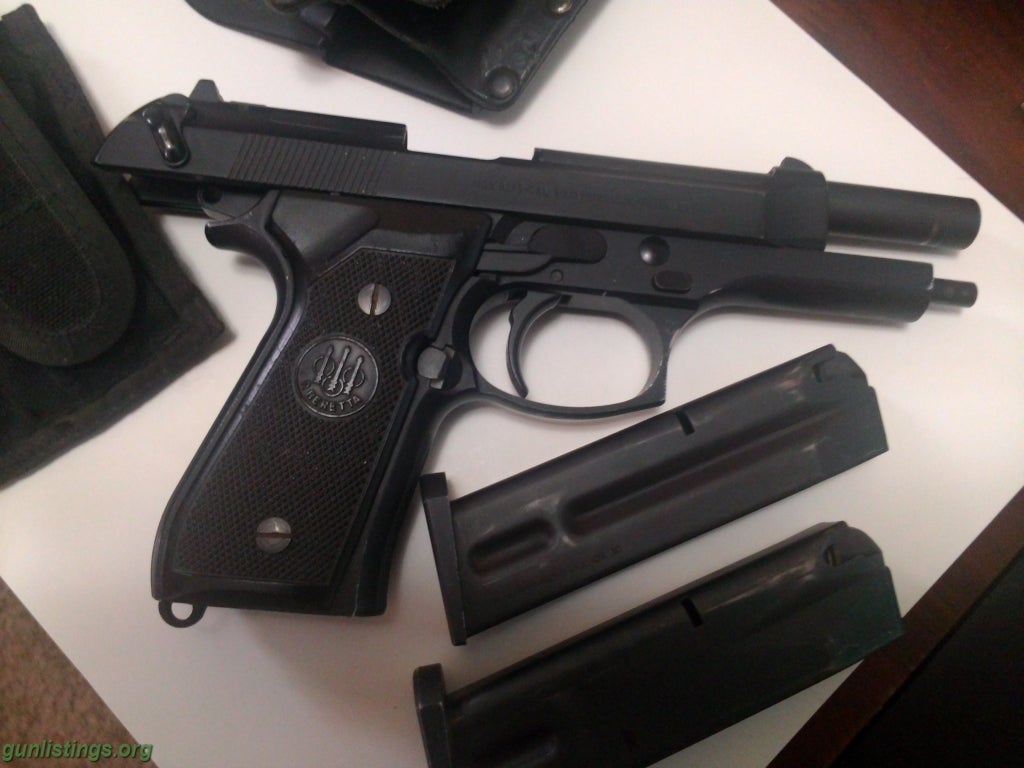 baretta 9mm handgun