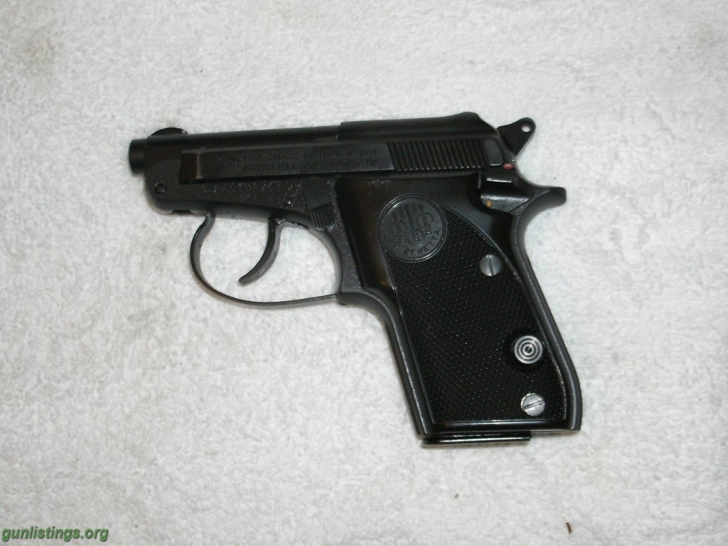 Pistols Beretta 21A .22