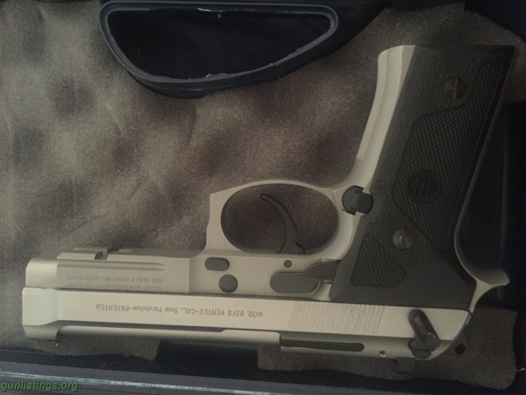 Pistols Beretta 92FS Vertec Inox