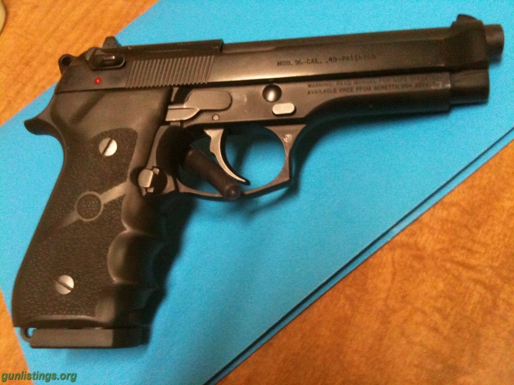 Pistols Beretta 96