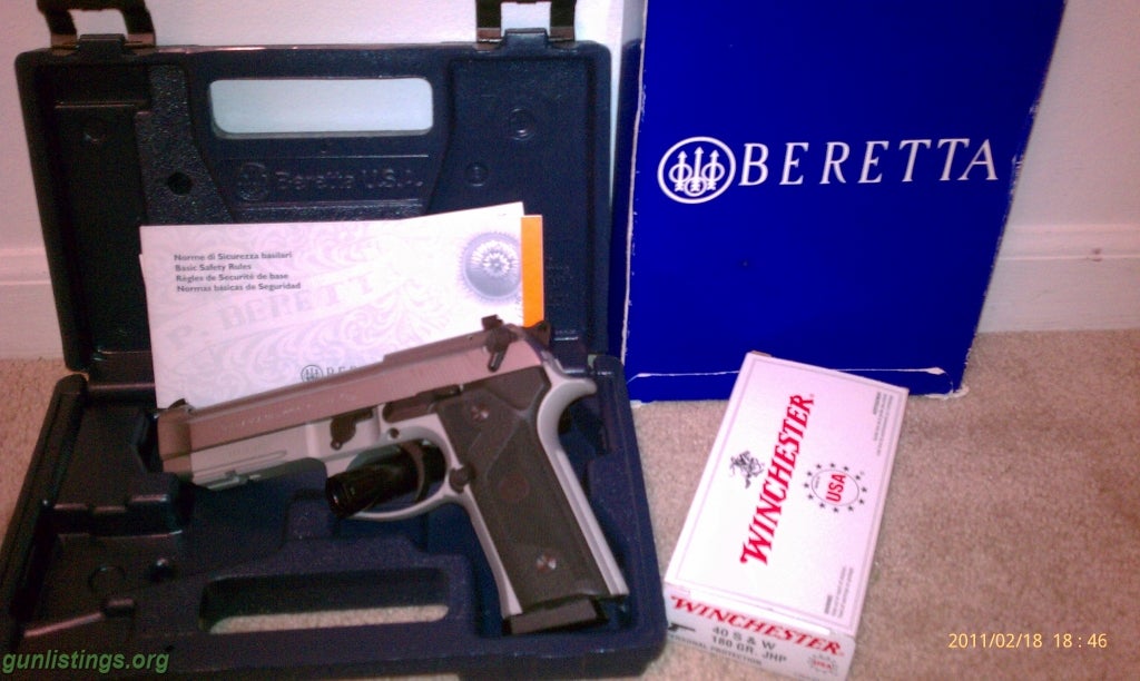 Pistols Beretta 96 Vertec Inox .40