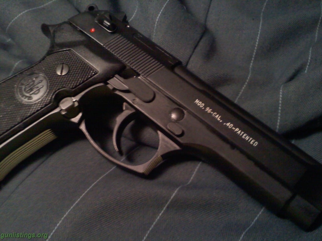 Pistols Beretta 96fs