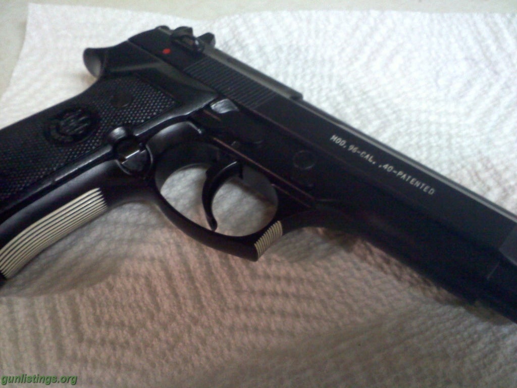 Pistols Beretta 96fs