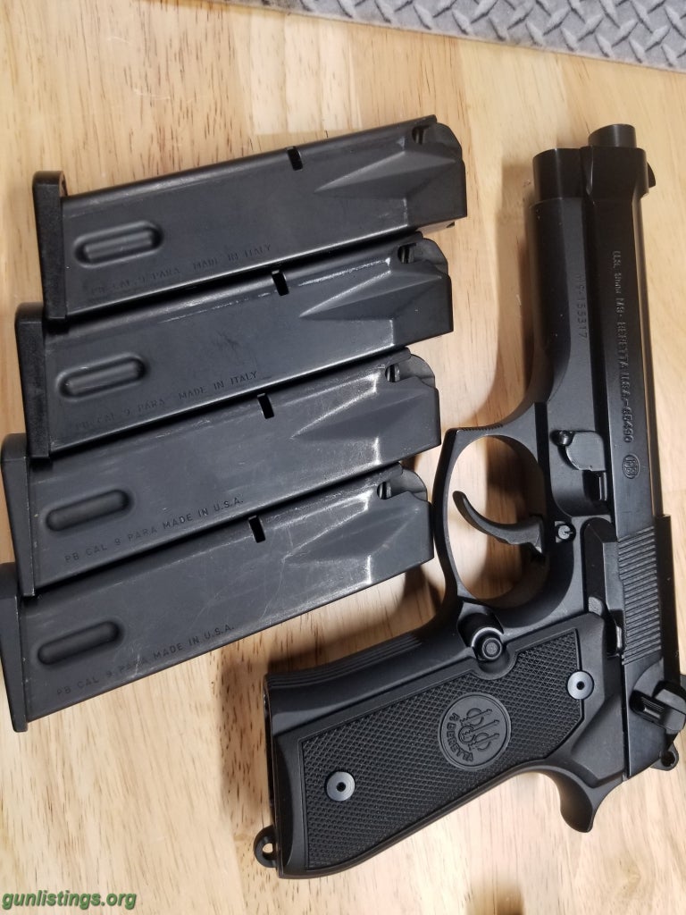 Pistols Beretta M9 92FS