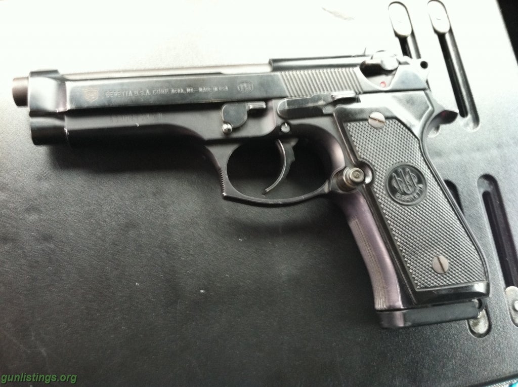 Pistols Beretta Model 96 .40 Pistol