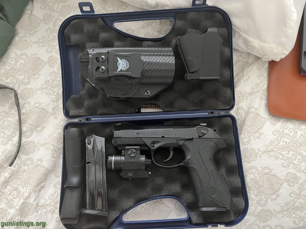 Pistols Beretta PX4 Storm