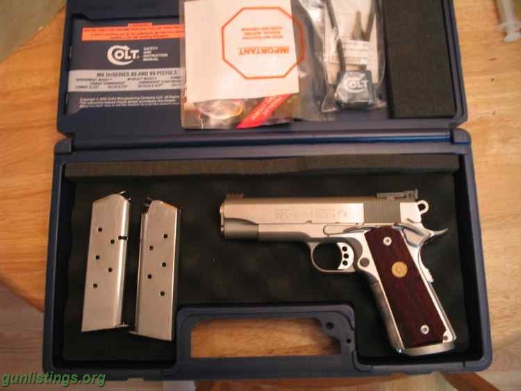 Pistols Colt Commander Stainless 1911