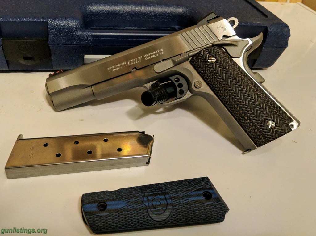 Pistols Colt Competition Series 70 1911