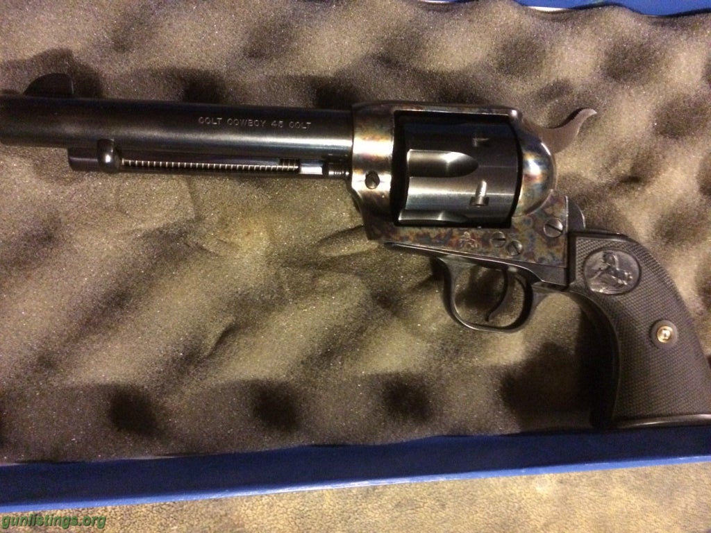 Pistols Colt Cowboy .45 LC