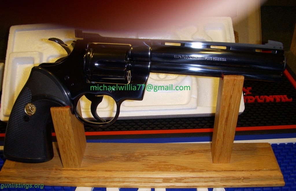 Pistols Colt Python Custom Shop Unfired Complete