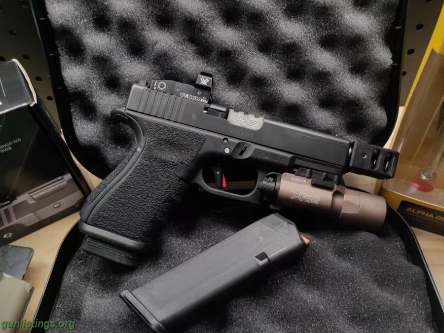 Pistols Custom Glock 19 Gen 4 MOS