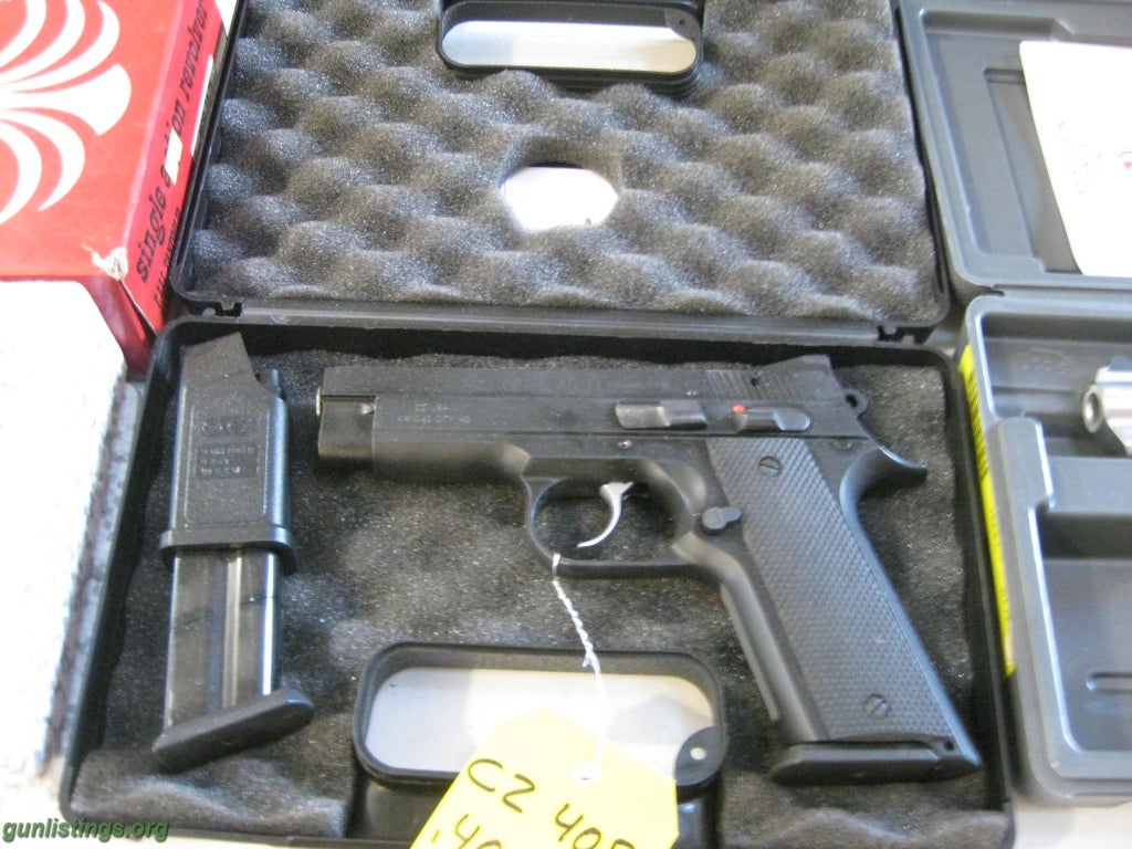 Pistols CZ 40B .40 S+W Pistol Plus 2 Mags Loader