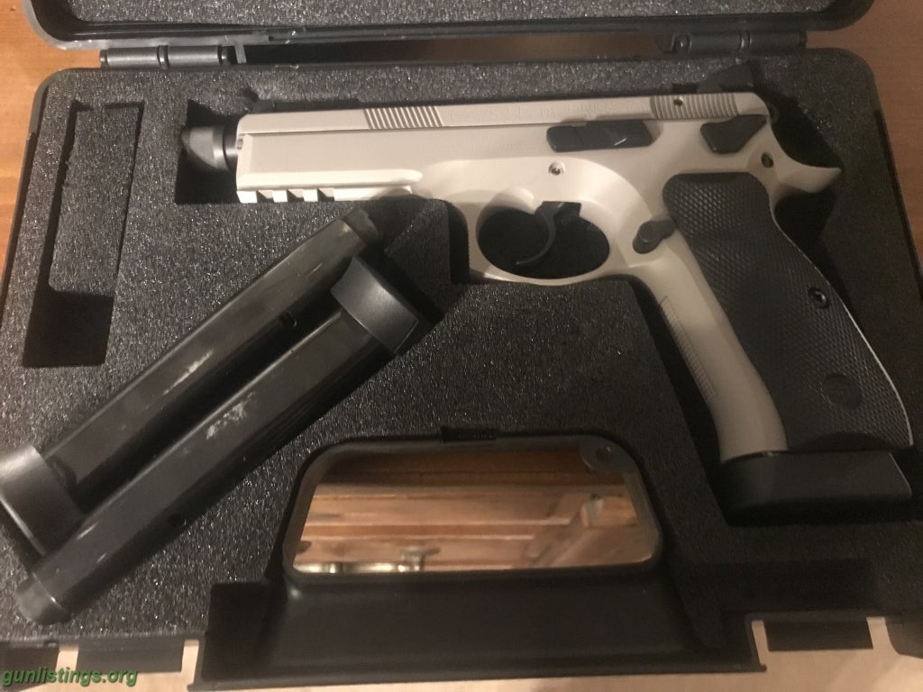 Pistols CZ 75 SP-01 9mm Urban Grey Tactical