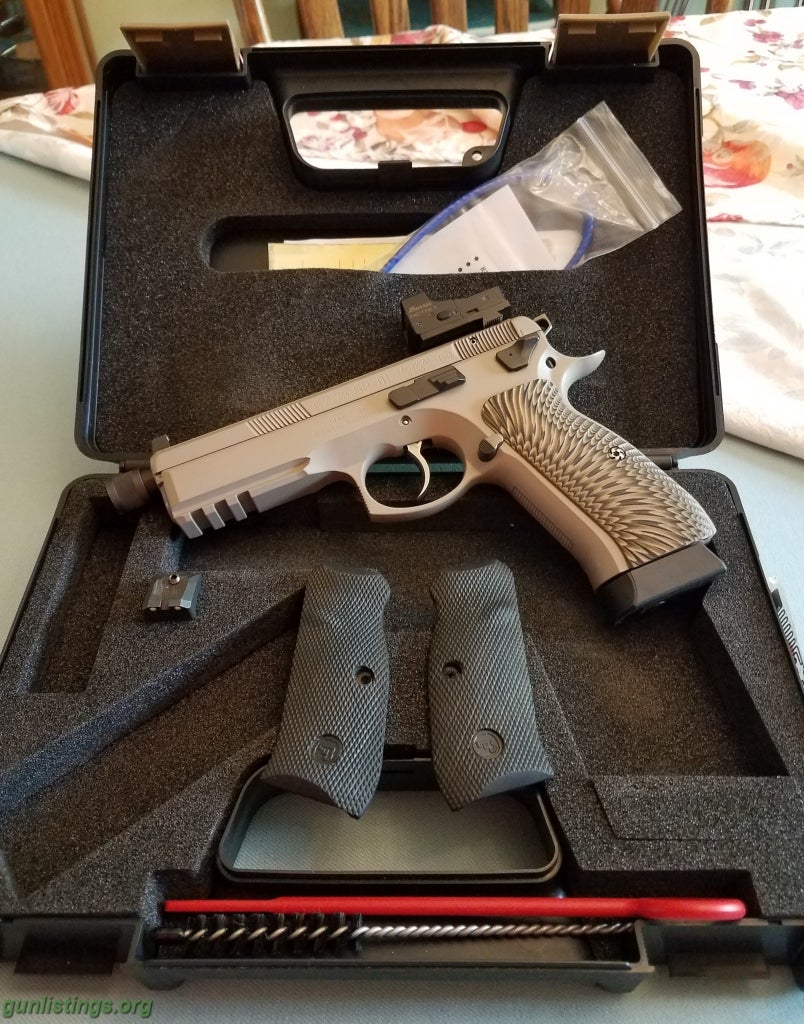 Pistols CZ 75 SP-01 Tactical In Urban Gray