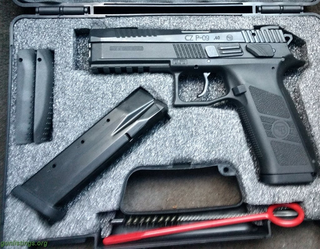 Pistols CZ P09 40 S&W