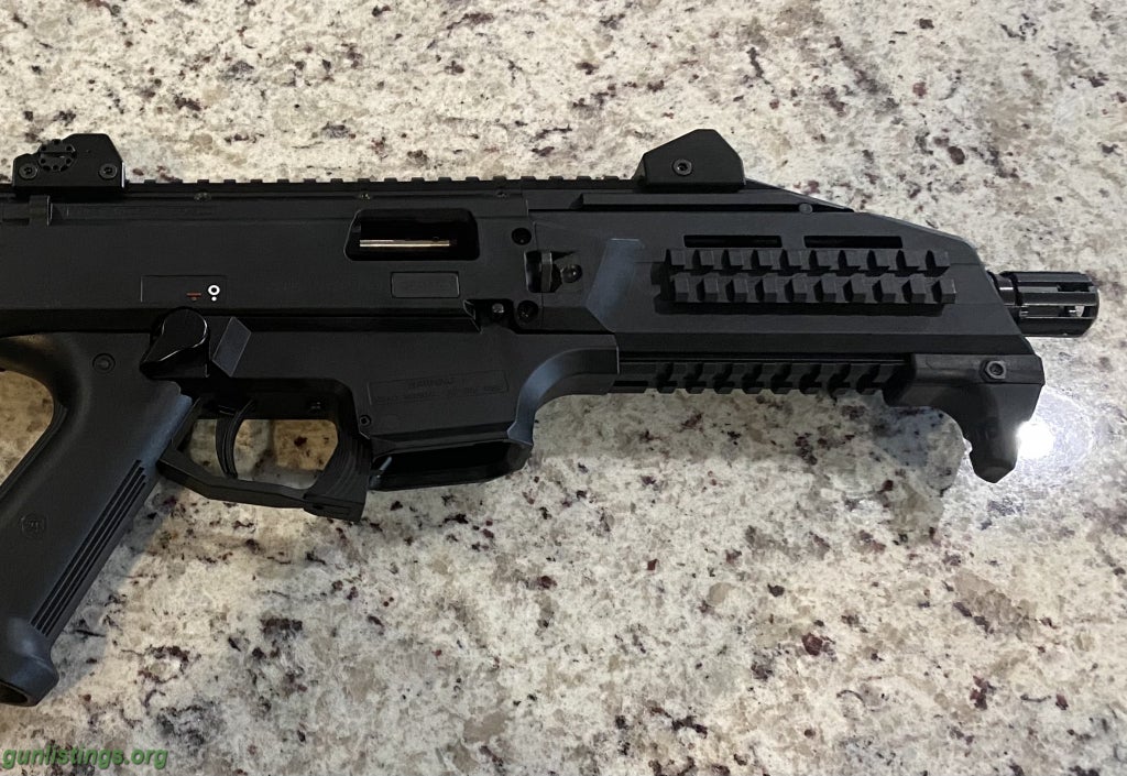 Pistols CZ Scorpion EVO 3S1. 9mm